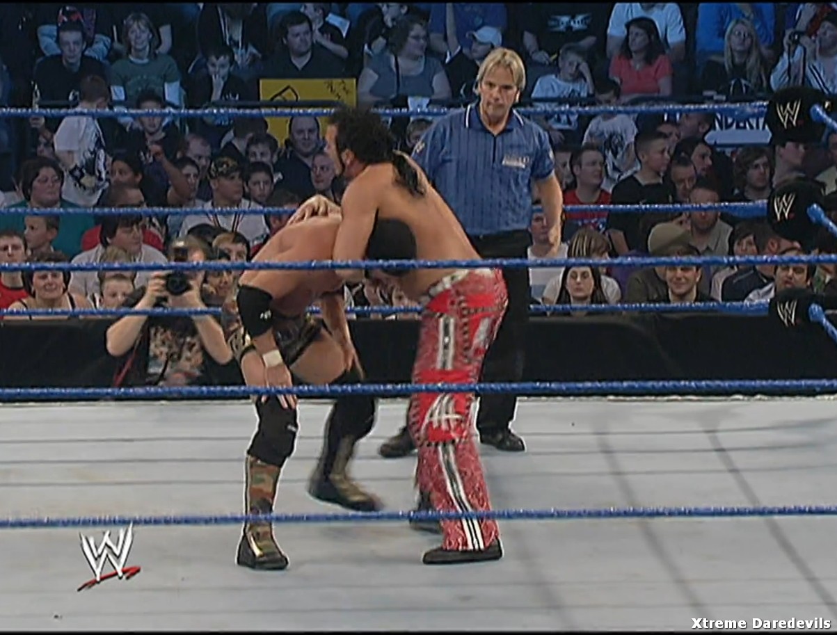 WWE-11-17-2006_155.jpg