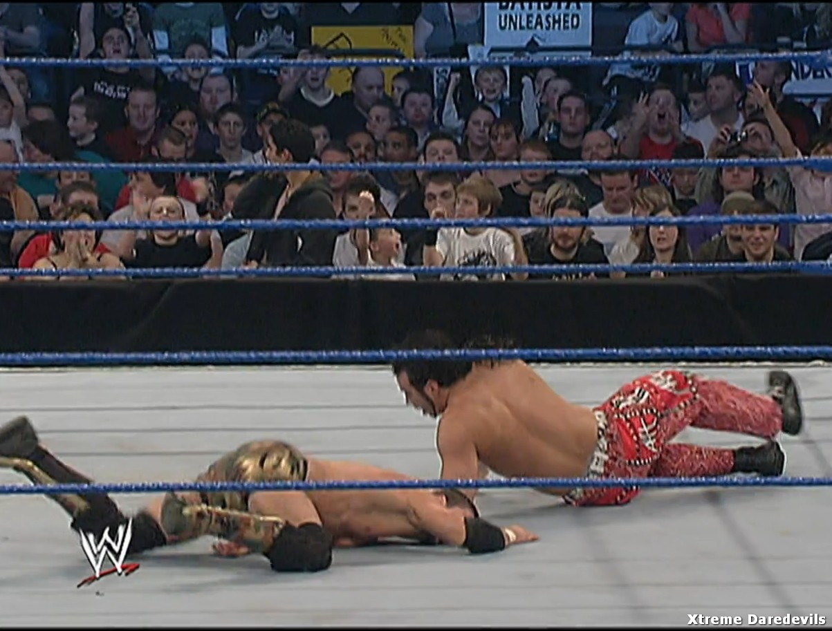 WWE-11-17-2006_159.jpg