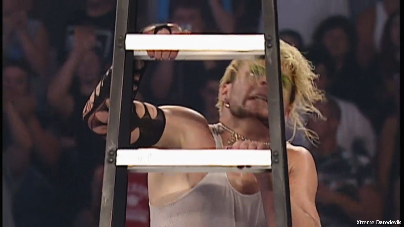 WWECountdown_Ladders_417.jpg