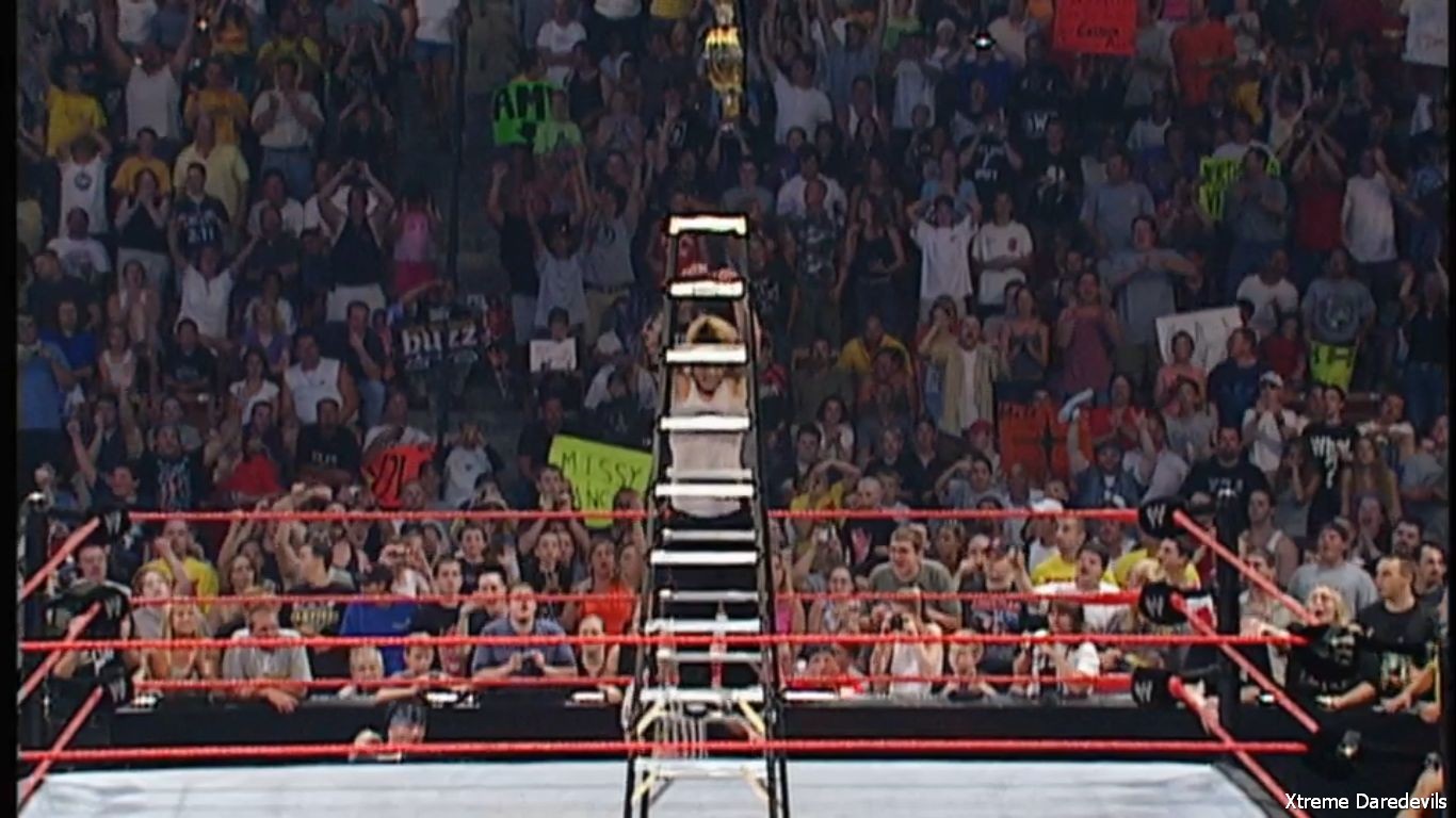 WWECountdown_Ladders_418.jpg