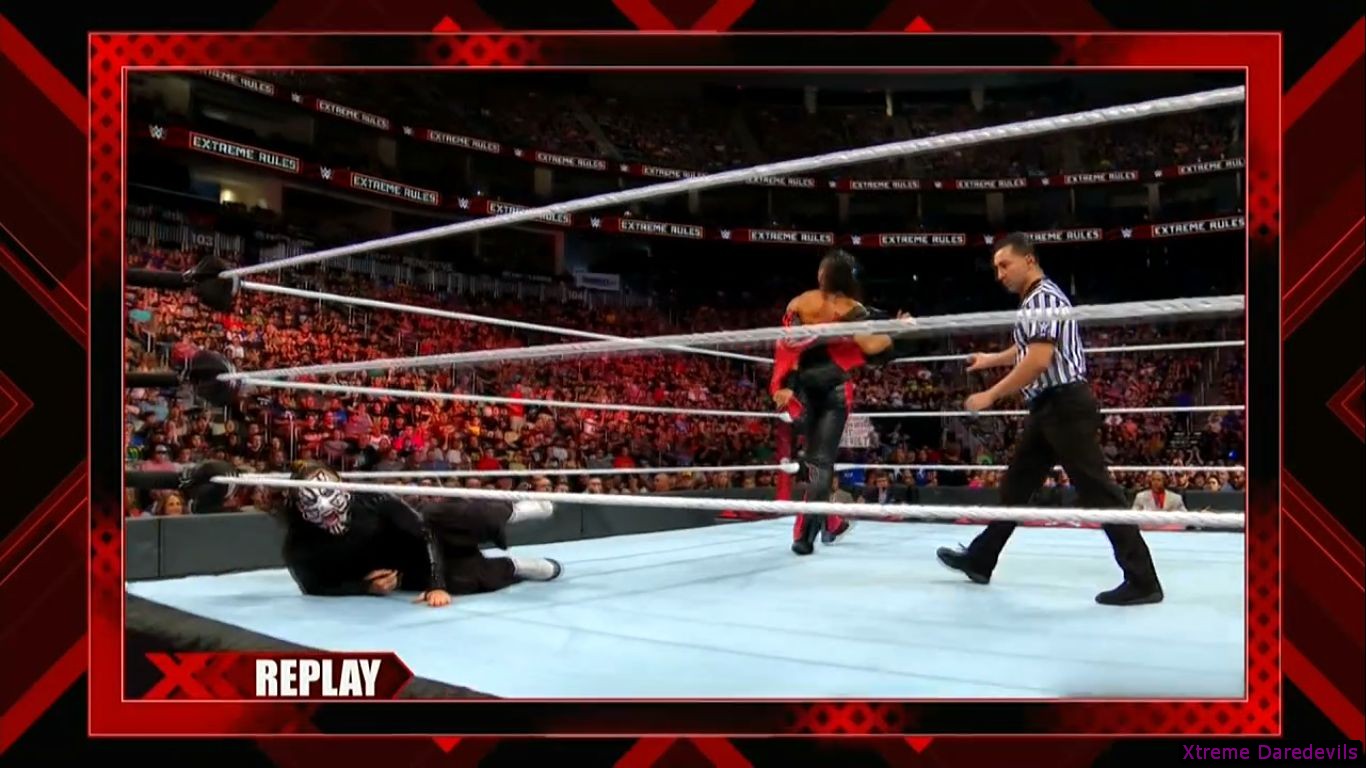 ExtremeRules_2737.jpg