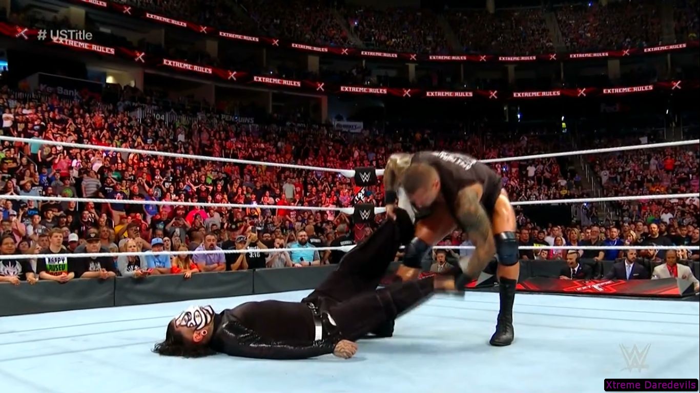 ExtremeRules_2765.jpg