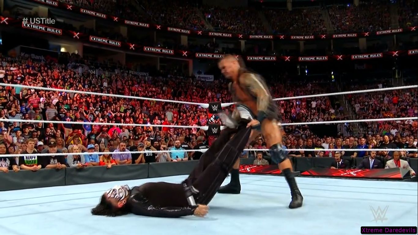 ExtremeRules_2766.jpg