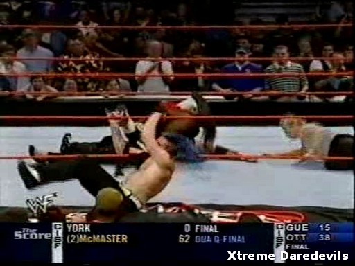 WWE-10-27-2001_269.jpg
