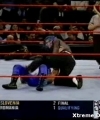 WWE-11-10-2001_138.jpg
