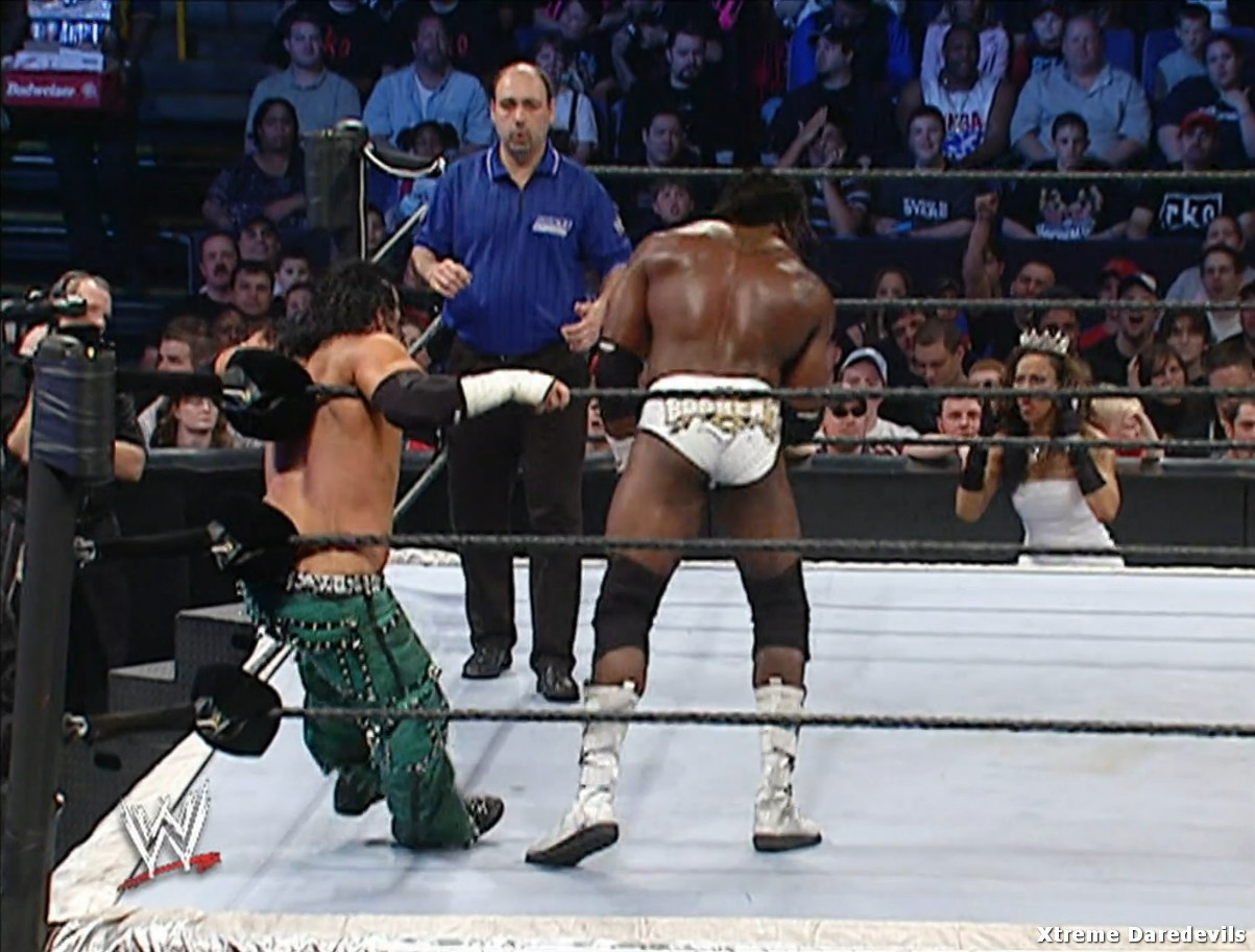 WWE-04-21-2006_176.jpg