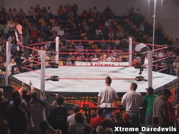 UWF-TNA_2006_04_15_Campus_Invasion_Night_2_DVDRip_x264-RUDOS_mp41191.jpg