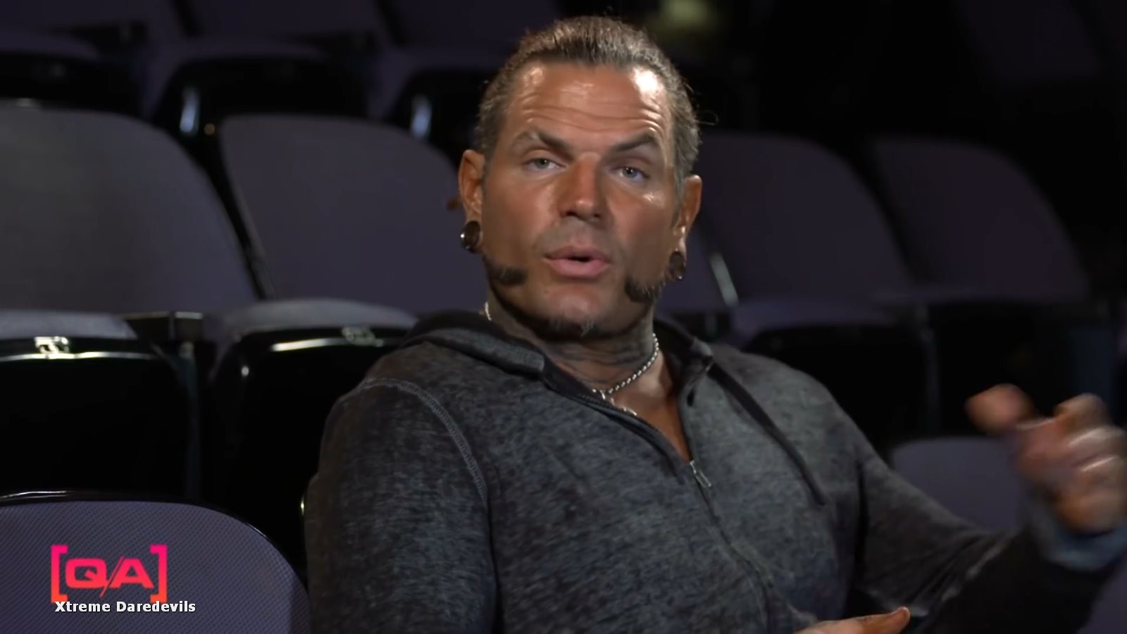 Jeff_Hardy_Superstar_QA_375.jpg